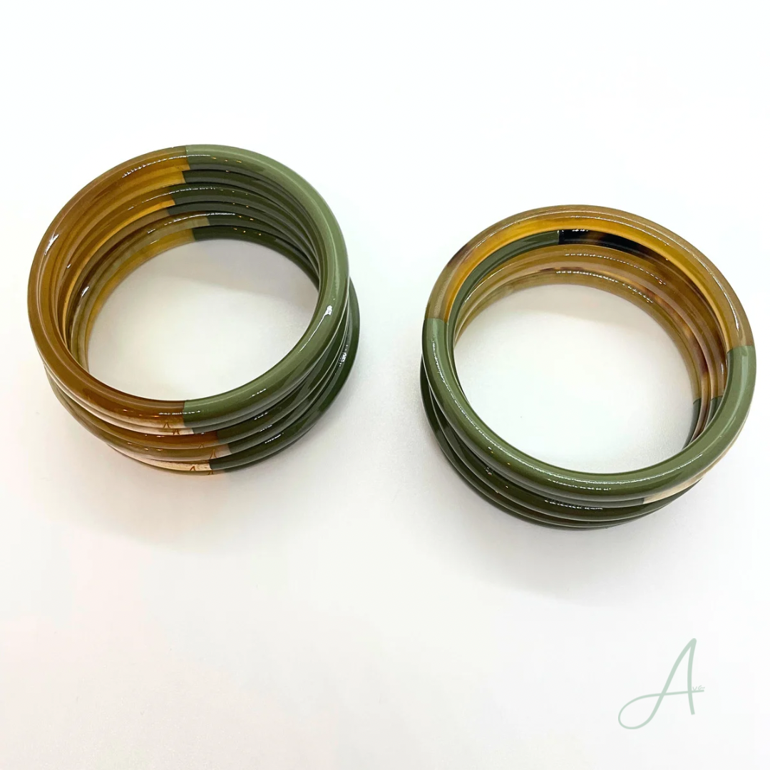 Bracelet kaki en corne naturelle