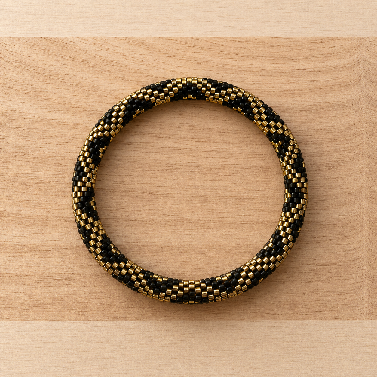 Bracelet népalais – Trésors de Ava BlackGOLD01