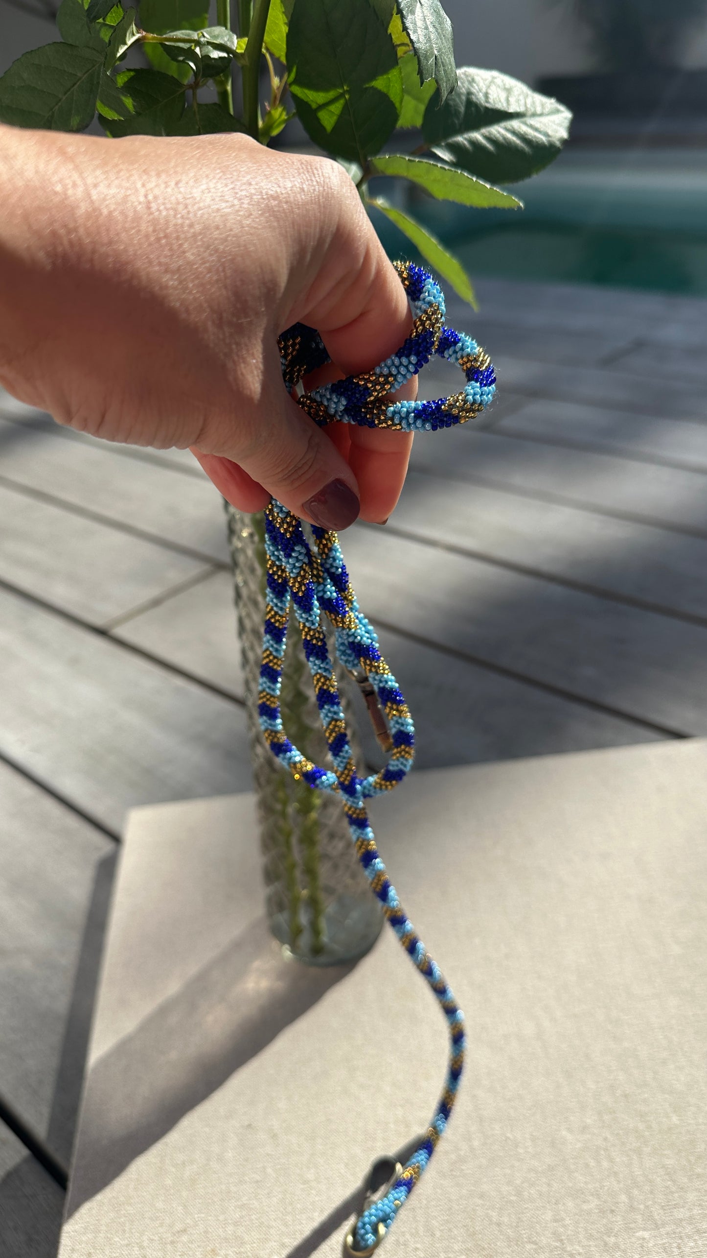 ✨ Cordon de Téléphone en Perles de verre – unique, tendance et responsable #A28 bleu marine, bleu ciel et doré
