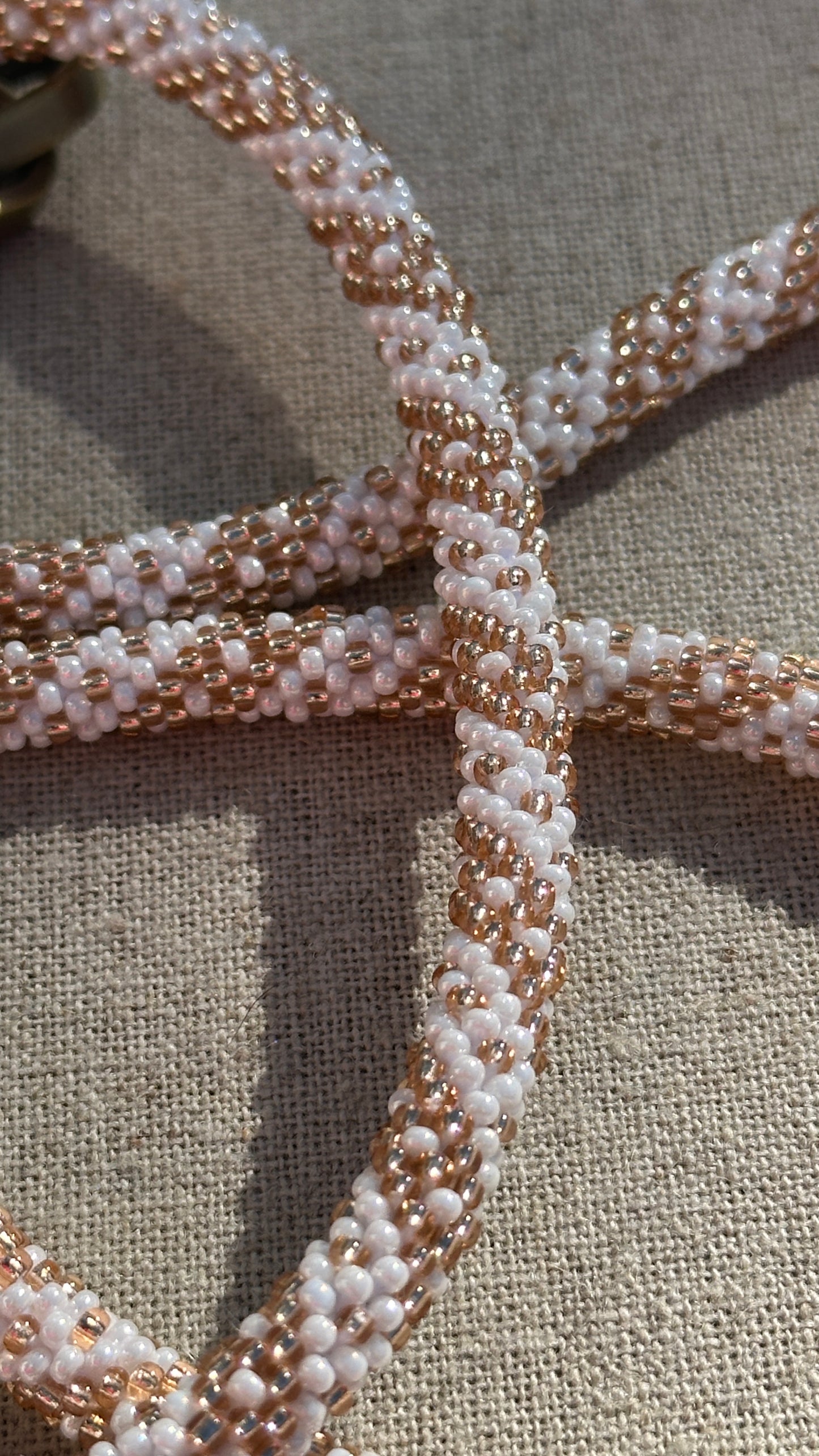 ✨ Cordon de Téléphone en Perles de verre – unique, tendance et responsable #A27 rosé champagne et blanc