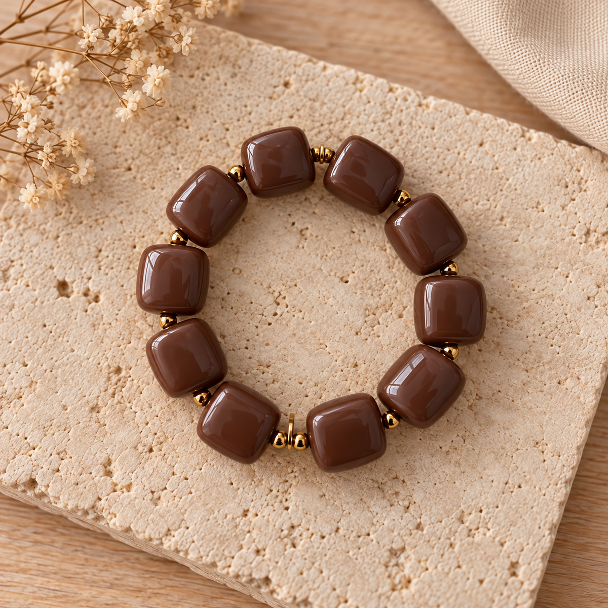 Bracelet Ice en perles carrées arrondies chocolat | Trésors de Ava