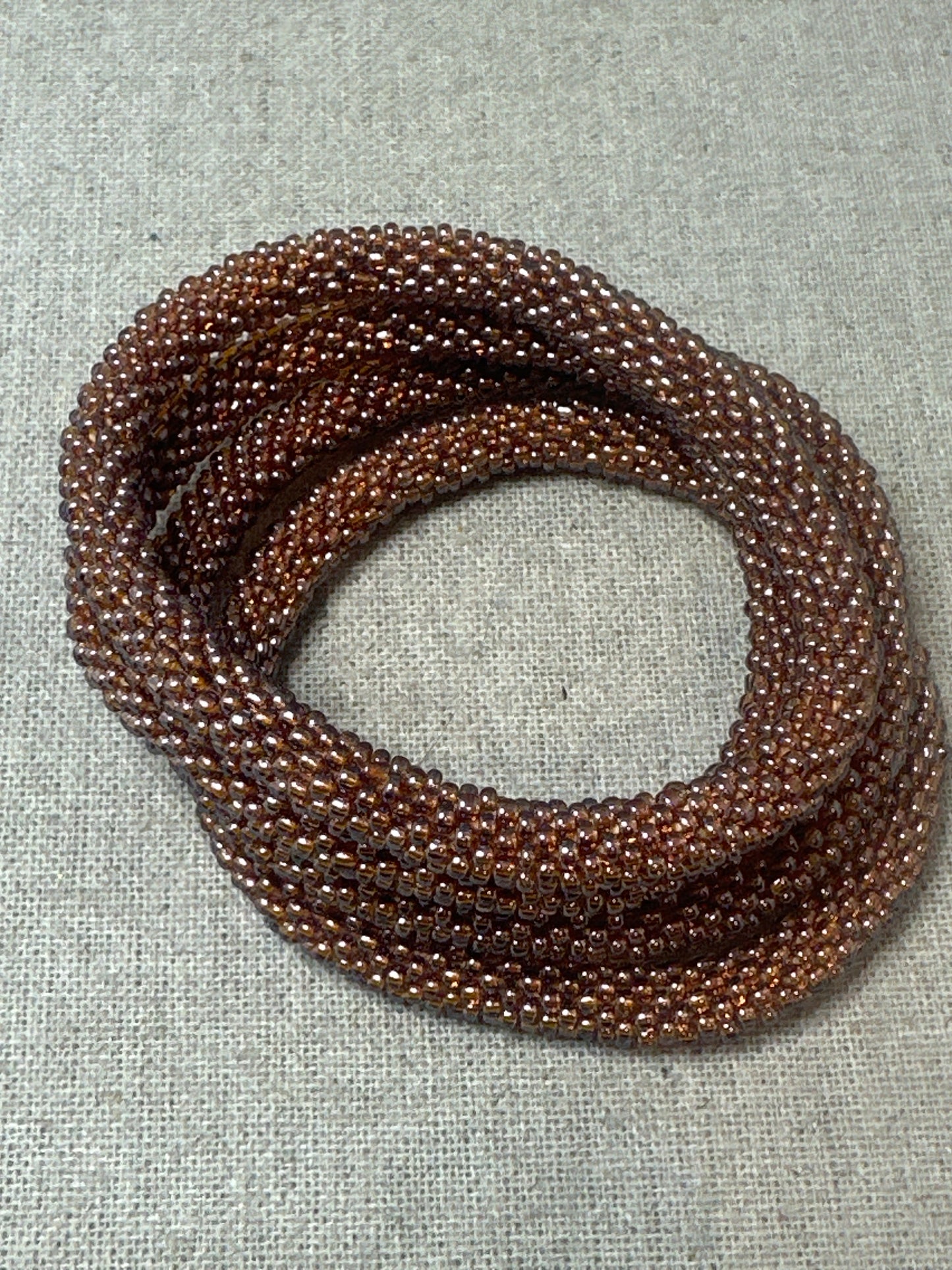 Bracelet népalais doré et noir SA-174
