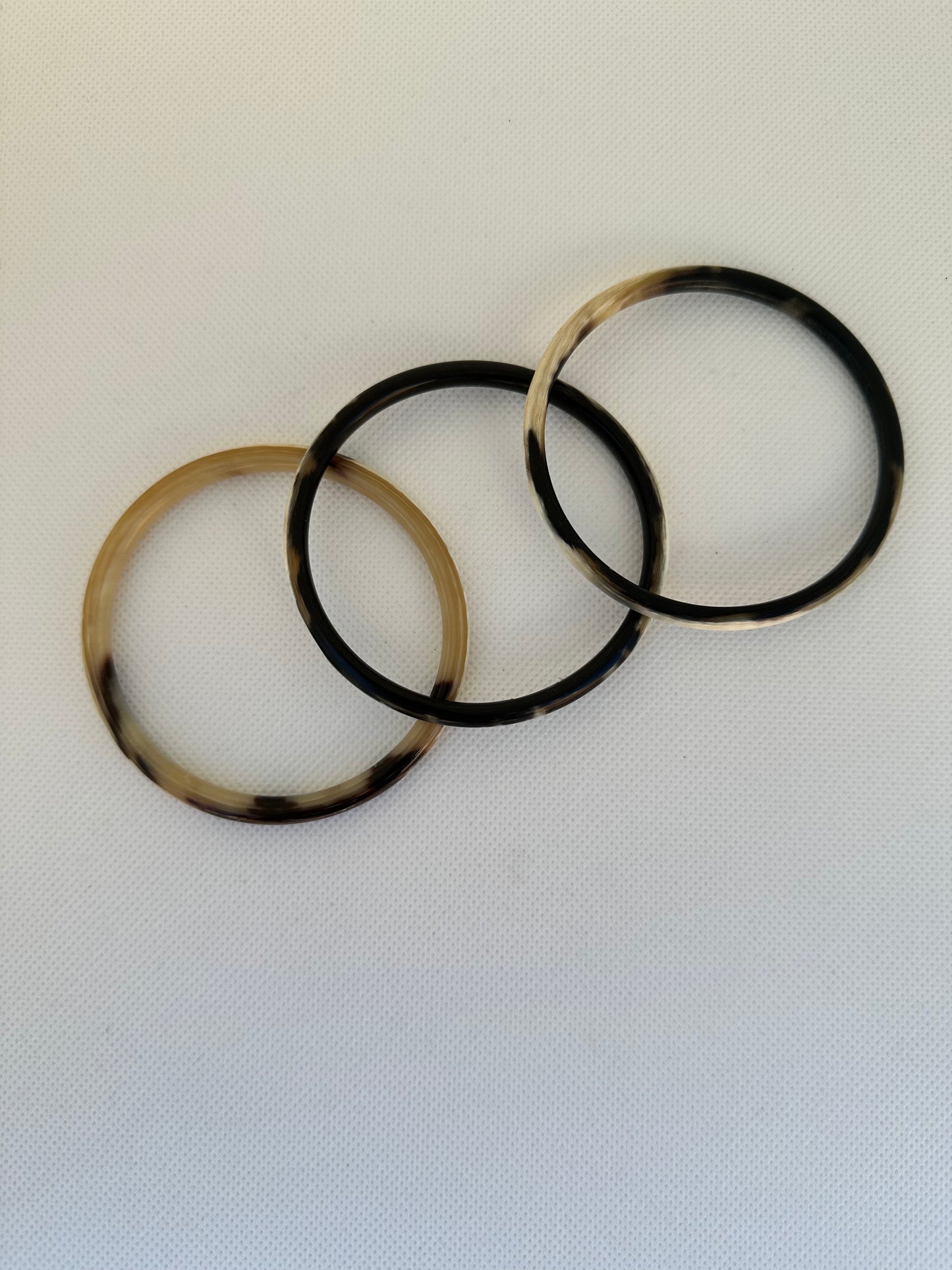 Bracelet en corne naturelle foncé