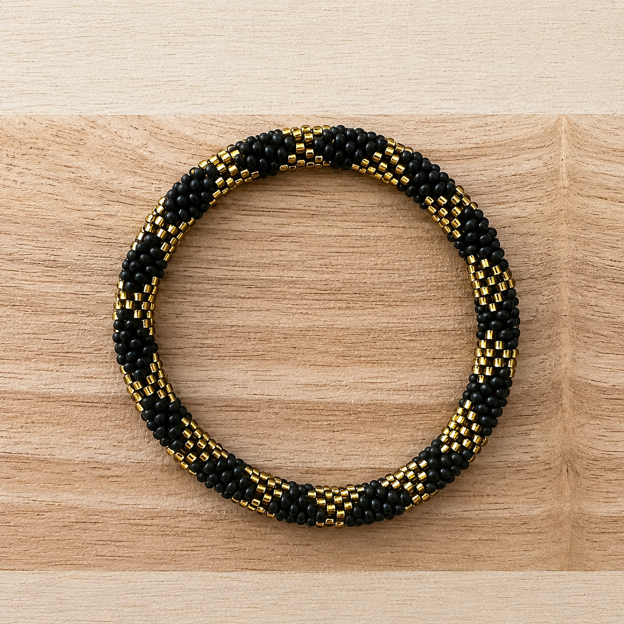 Bracelet népalais – Trésors de Ava BlackGOLD04