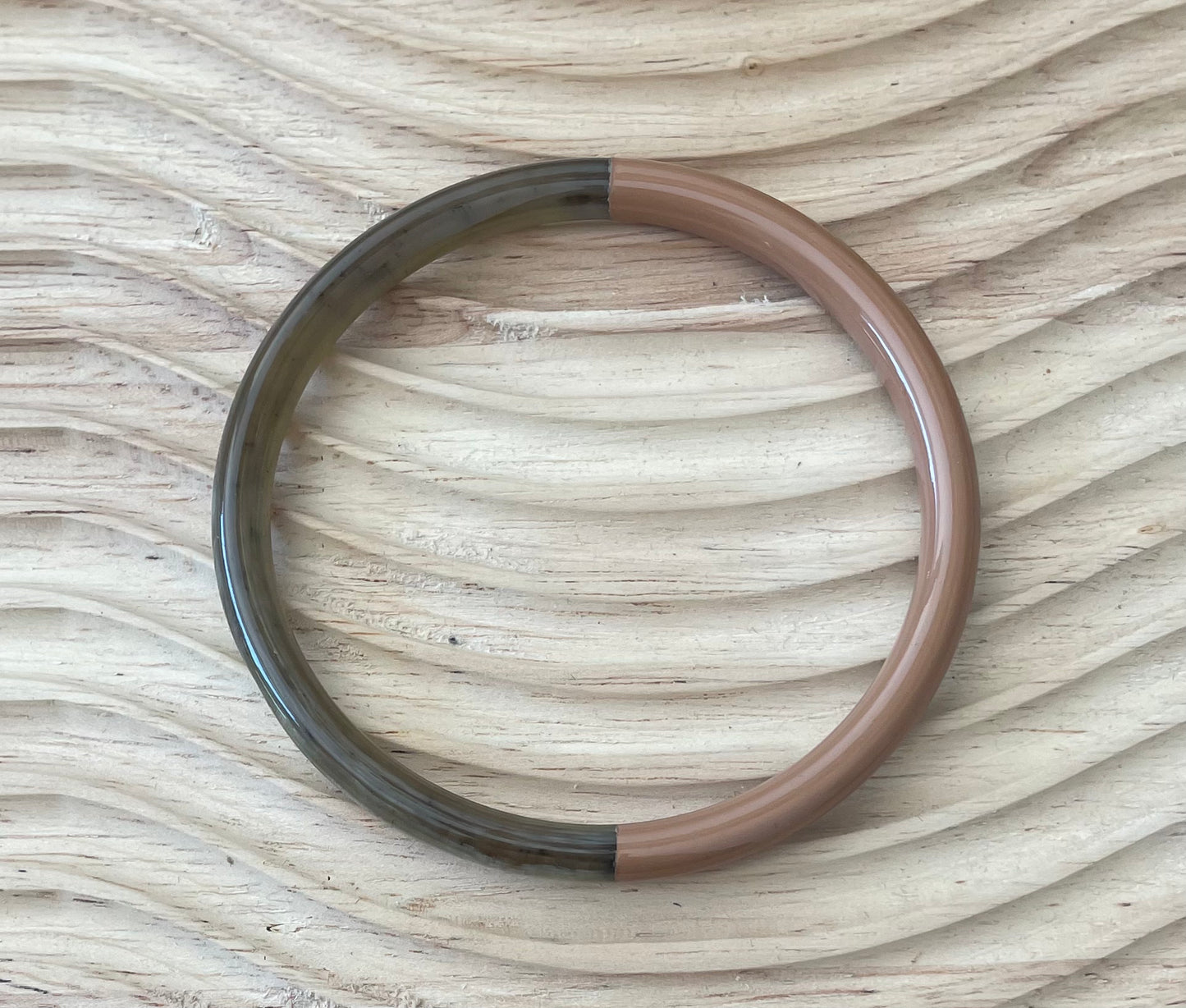 Bracelet camel en corne naturelle
