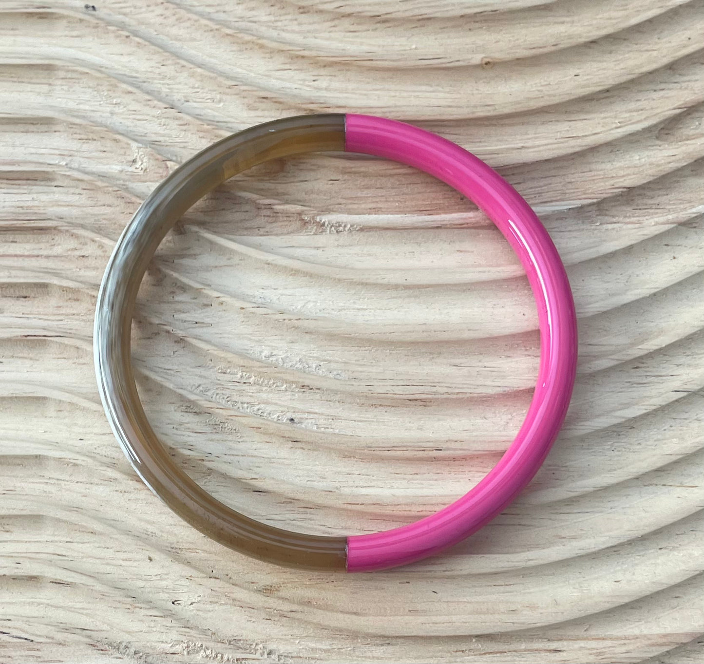 Bracelet framboise en corne naturelle