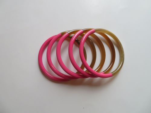 Bracelet framboise en corne naturelle
