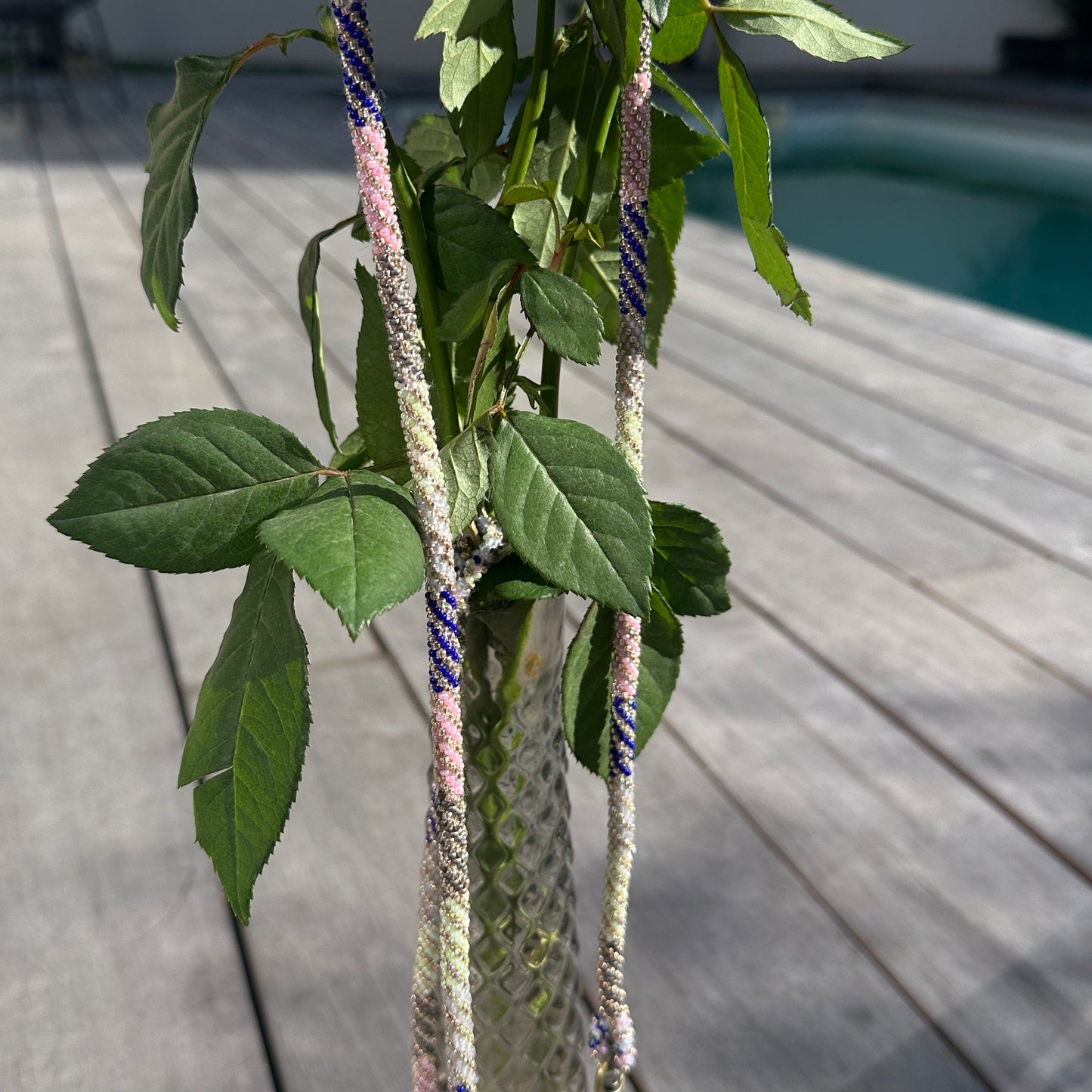 Cordon de Téléphone en Perles de verre – unique, tendance et  responsable  #A41 bleu gris rose vert d'eau doré