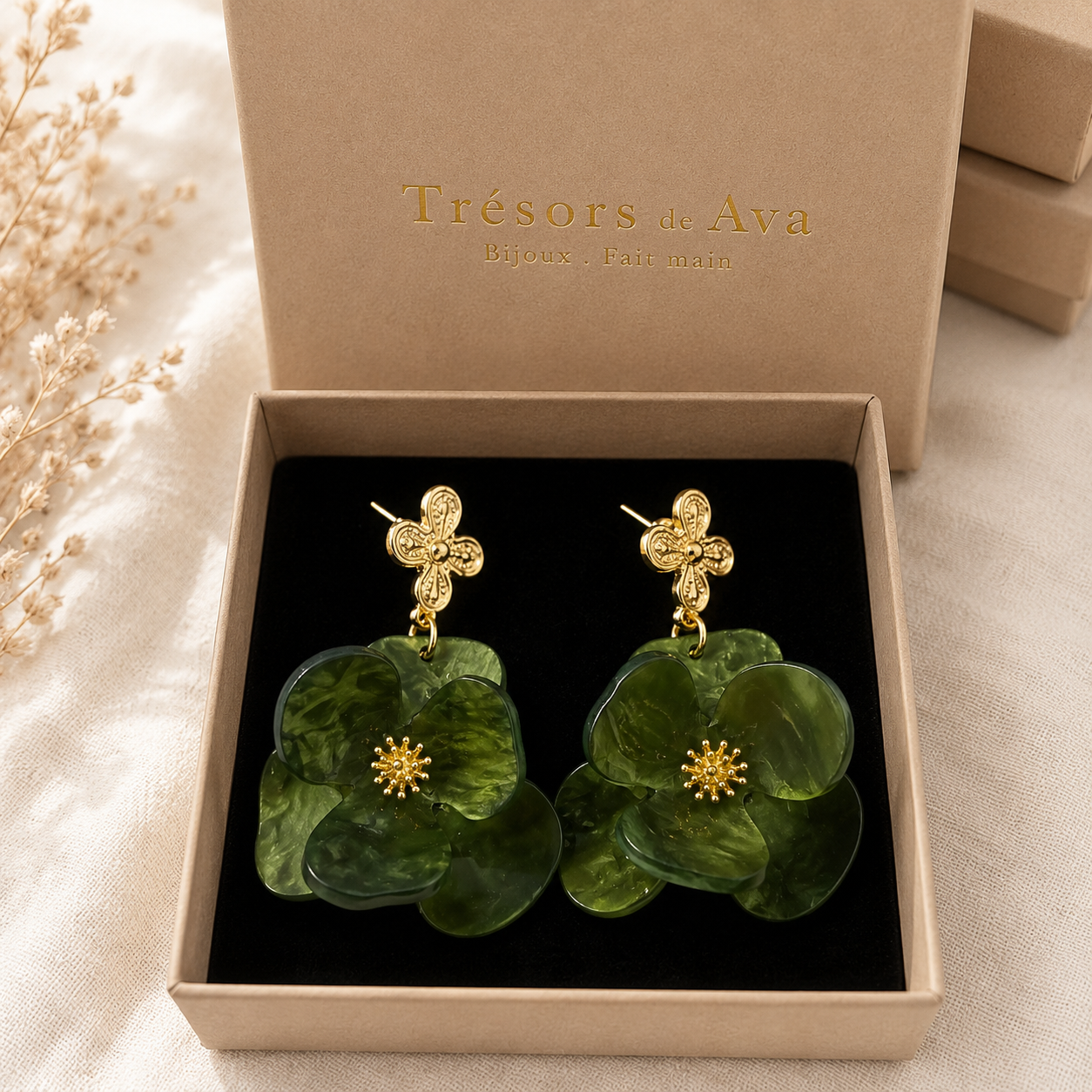 Sakura – Boucles d’oreilles fleurs en acétate | Trésors de Ava