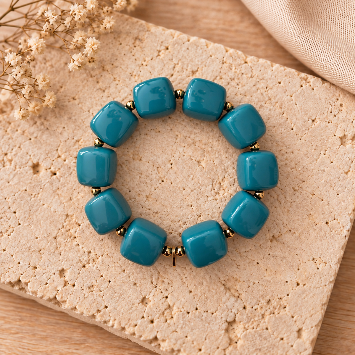 Bracelet Ice en perles carrées arrondies bleu vert  | Trésors de Ava