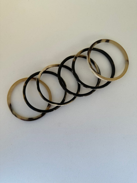 Bracelet en corne naturelle foncé