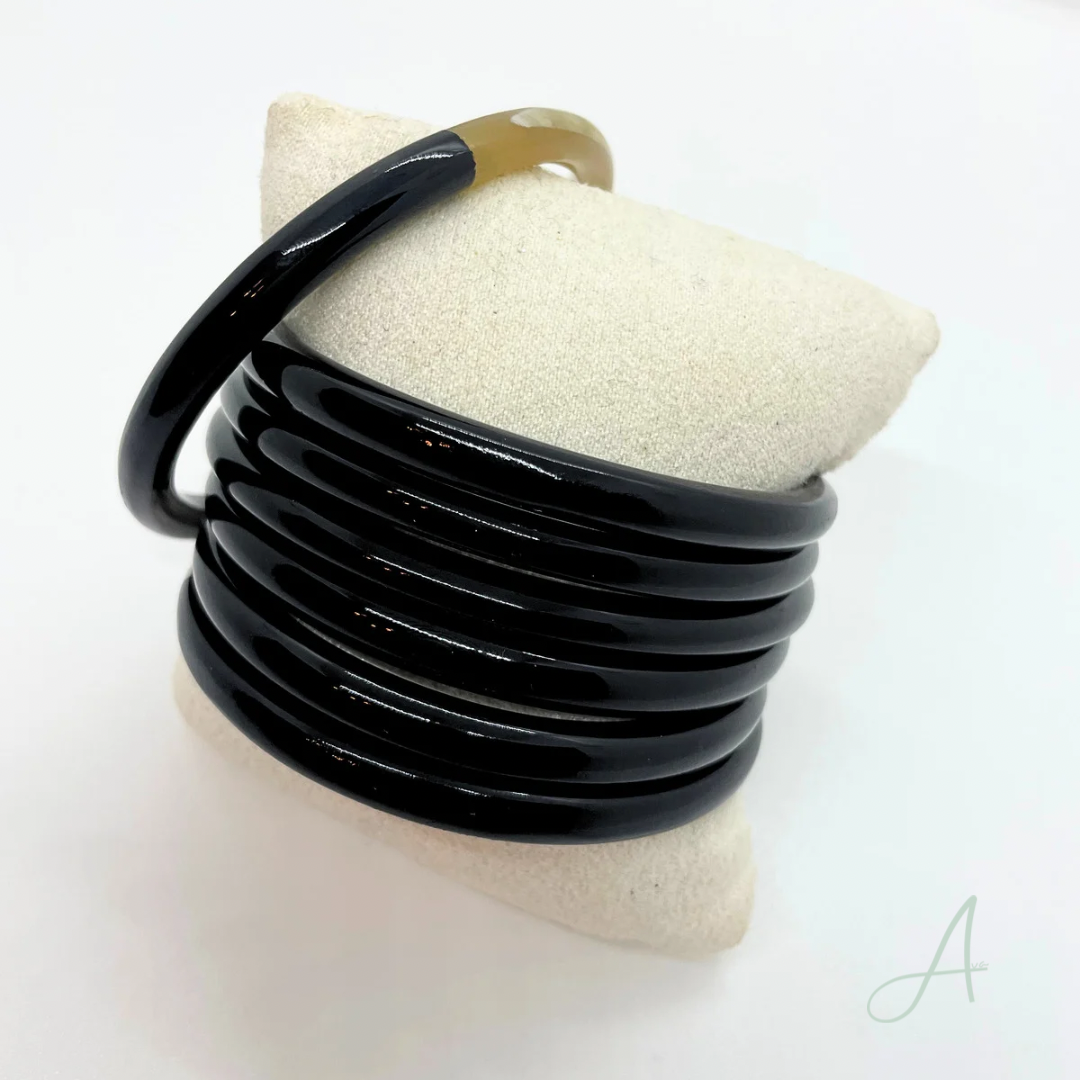 Bracelet noir en corne naturelle