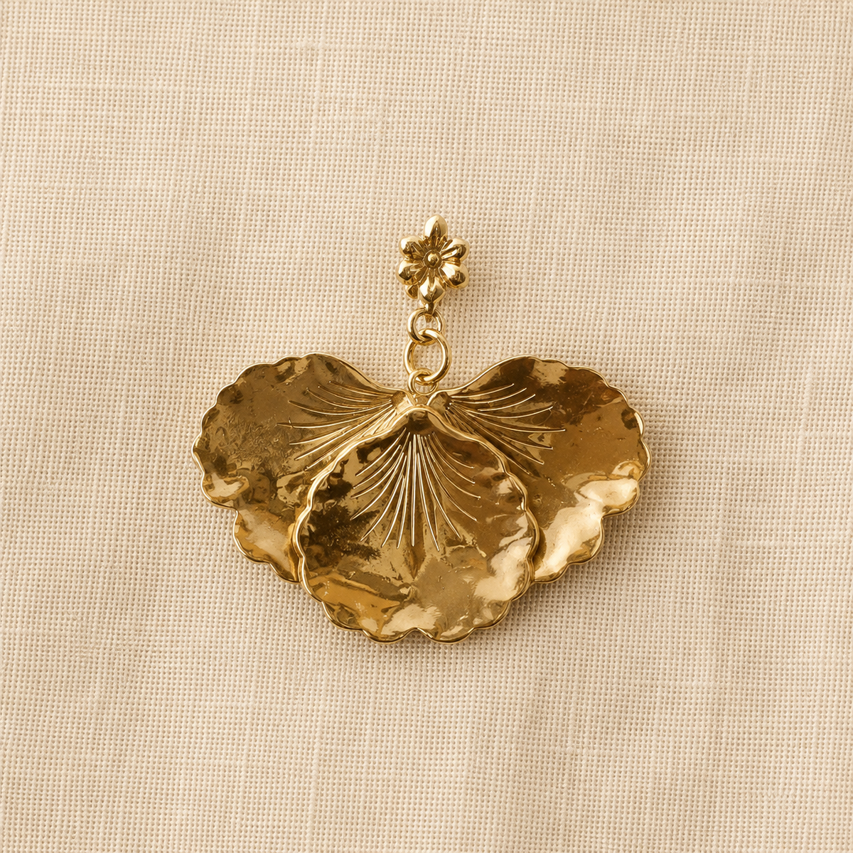 Flavie – Boucles d’oreilles fleurs en acier | Trésors de Ava
