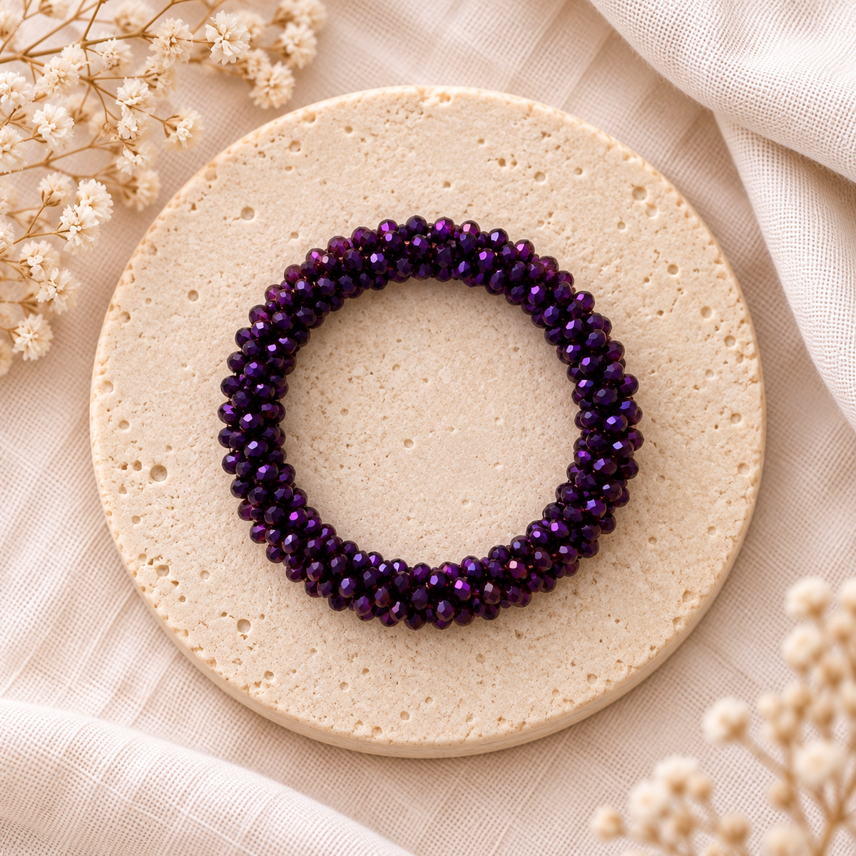 Bracelet élastique en perles de verre – violet  | Trésors de Ava