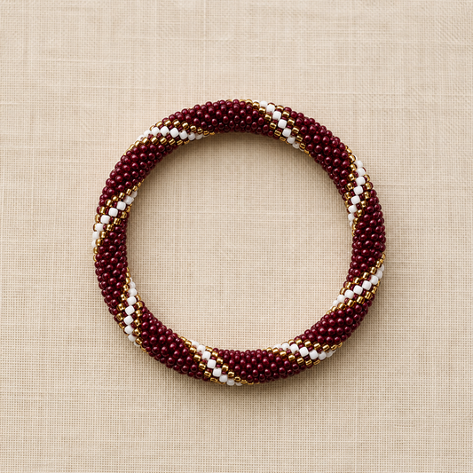 Bracelet népalais bordeaux – Trésors de Ava