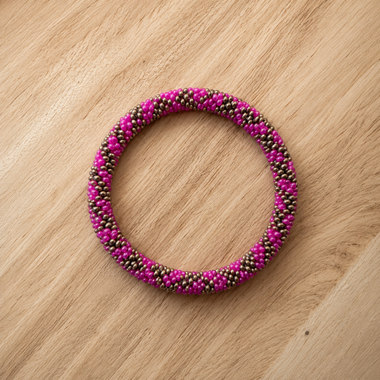 Bracelet népalais  – Trésors de Ava rose fuschia