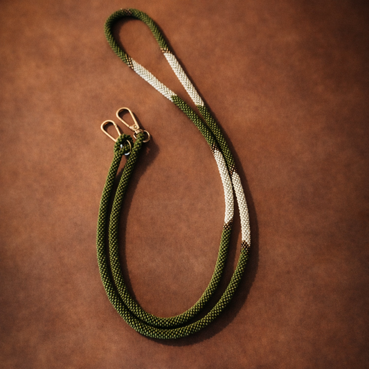 Cordon de Téléphone en Perles de verre – unique, tendance et  responsable Kaki K01