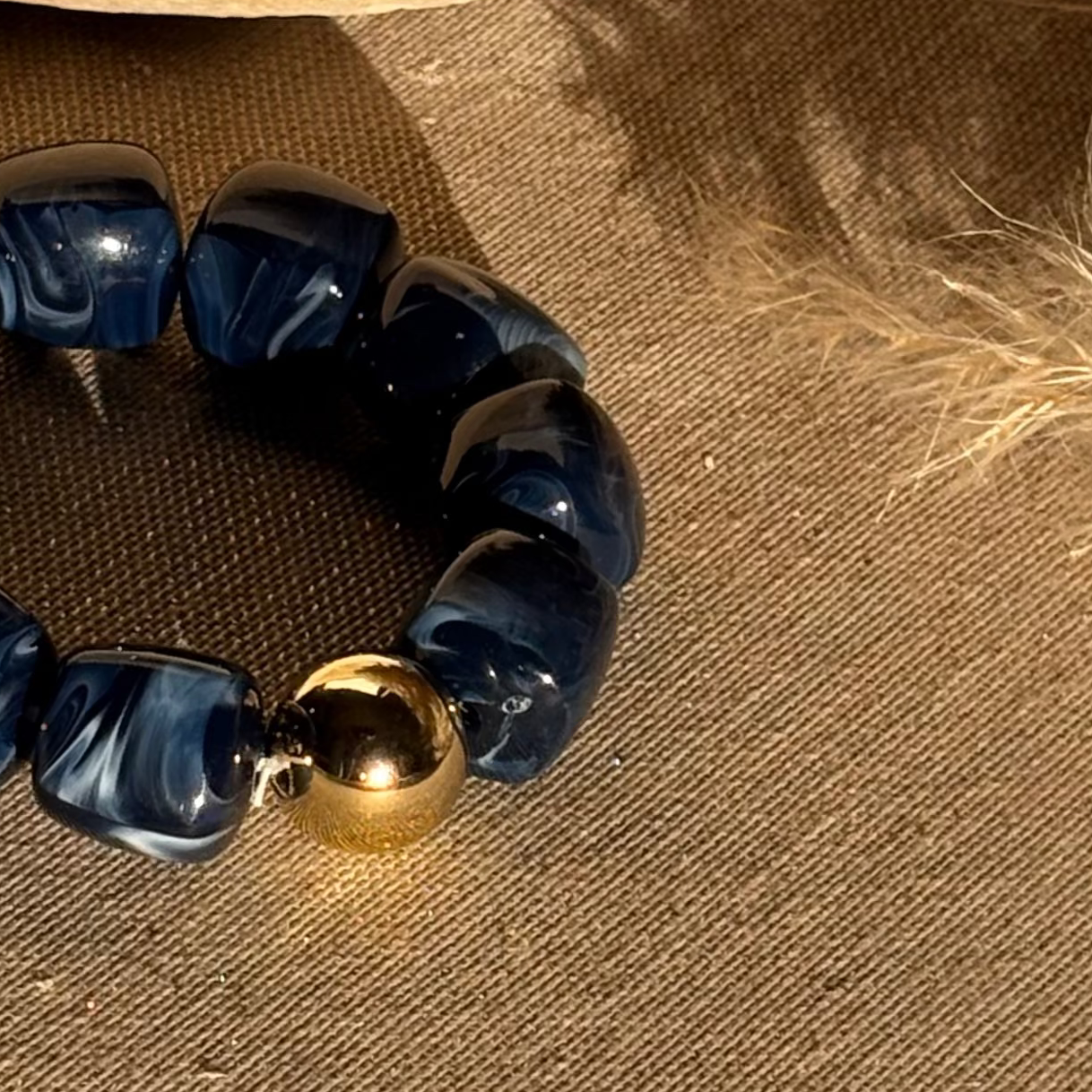 Bracelet élastique Ice gold bleu marine