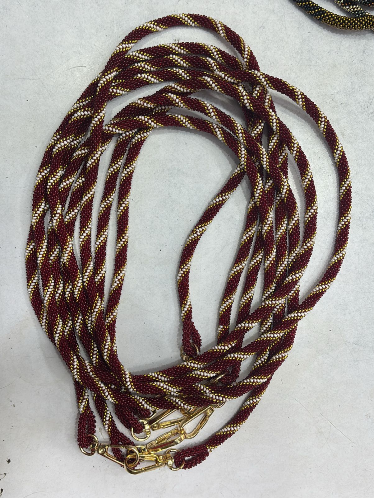 Cordon de Téléphone en Perles de verre – unique, tendance et  responsable bordeaux B01