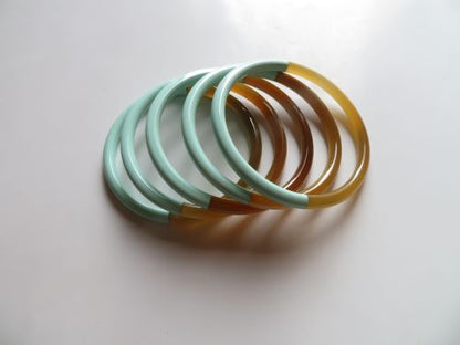 Bracelet vert d'eau en corne naturelle